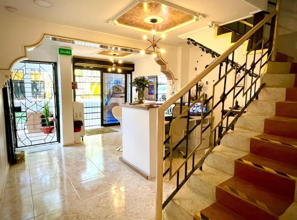 Hotel Eterna Primavera 麦德林 外观 照片