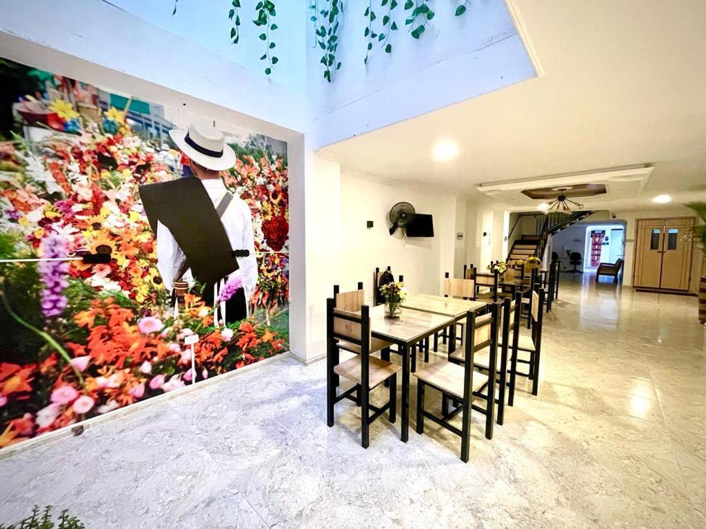 Hotel Eterna Primavera 麦德林 外观 照片